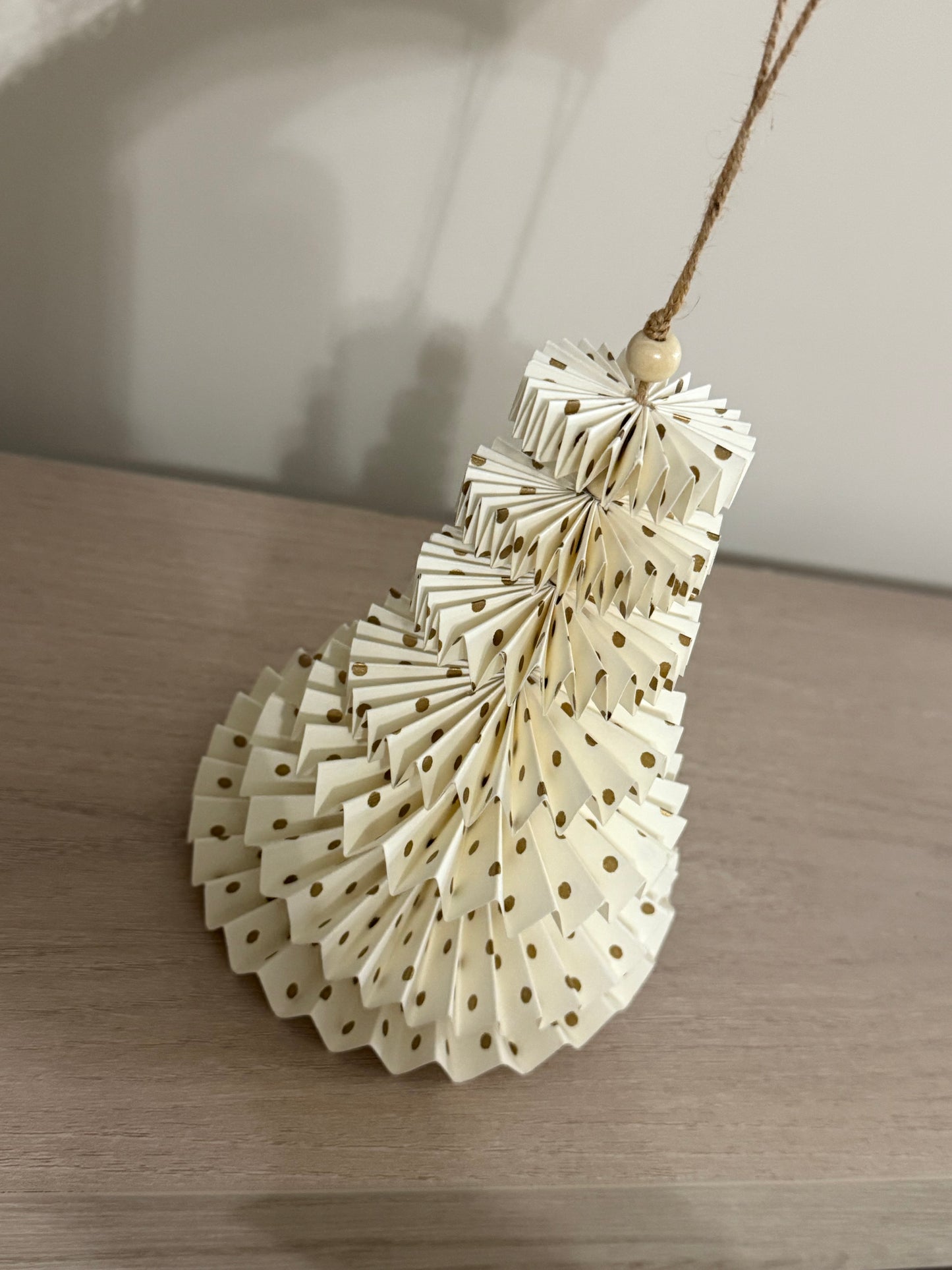 Paper Fan Hanging Tree Ornament White & Gold