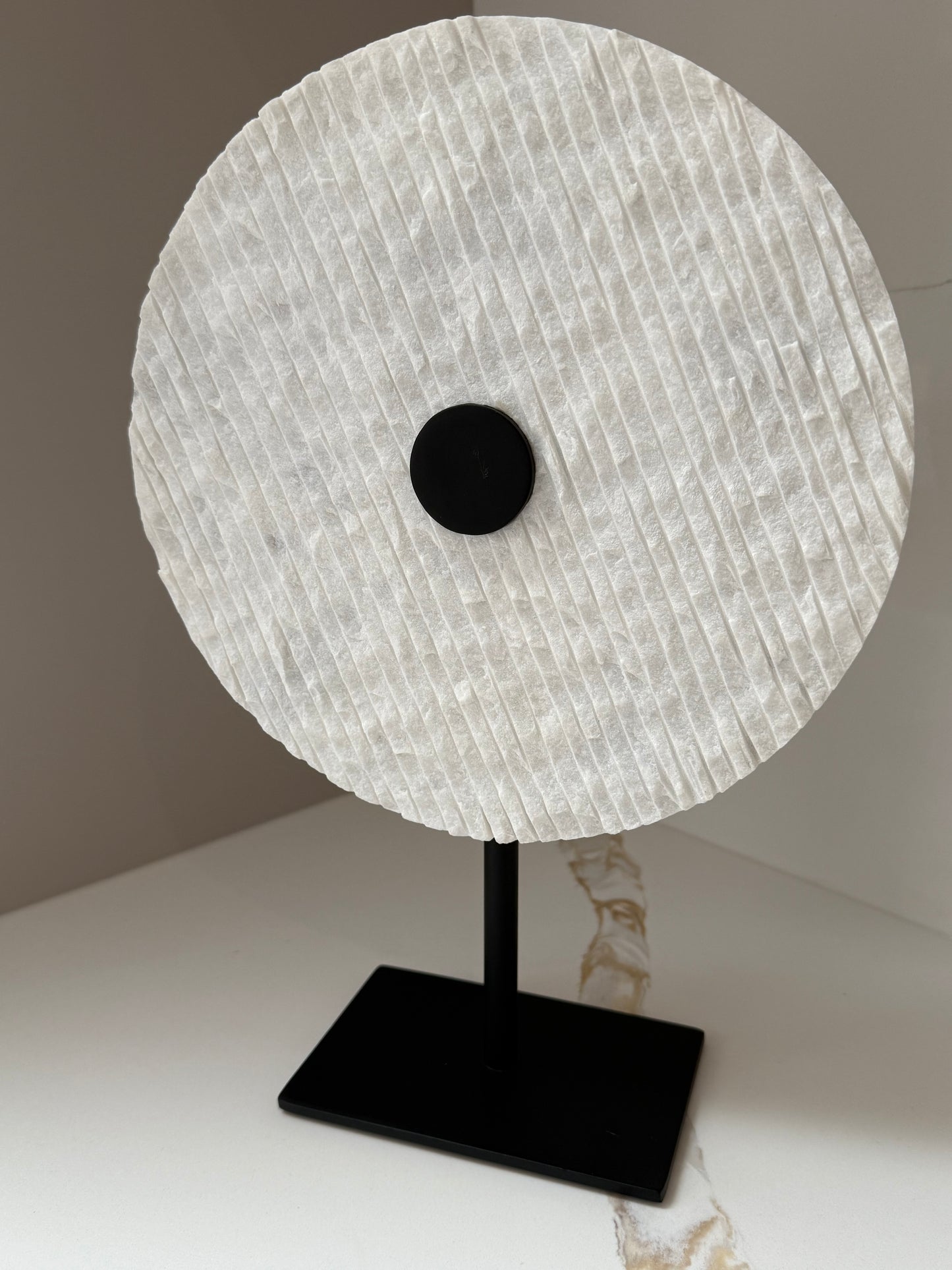 YFKE White Marble & Black Sculpture