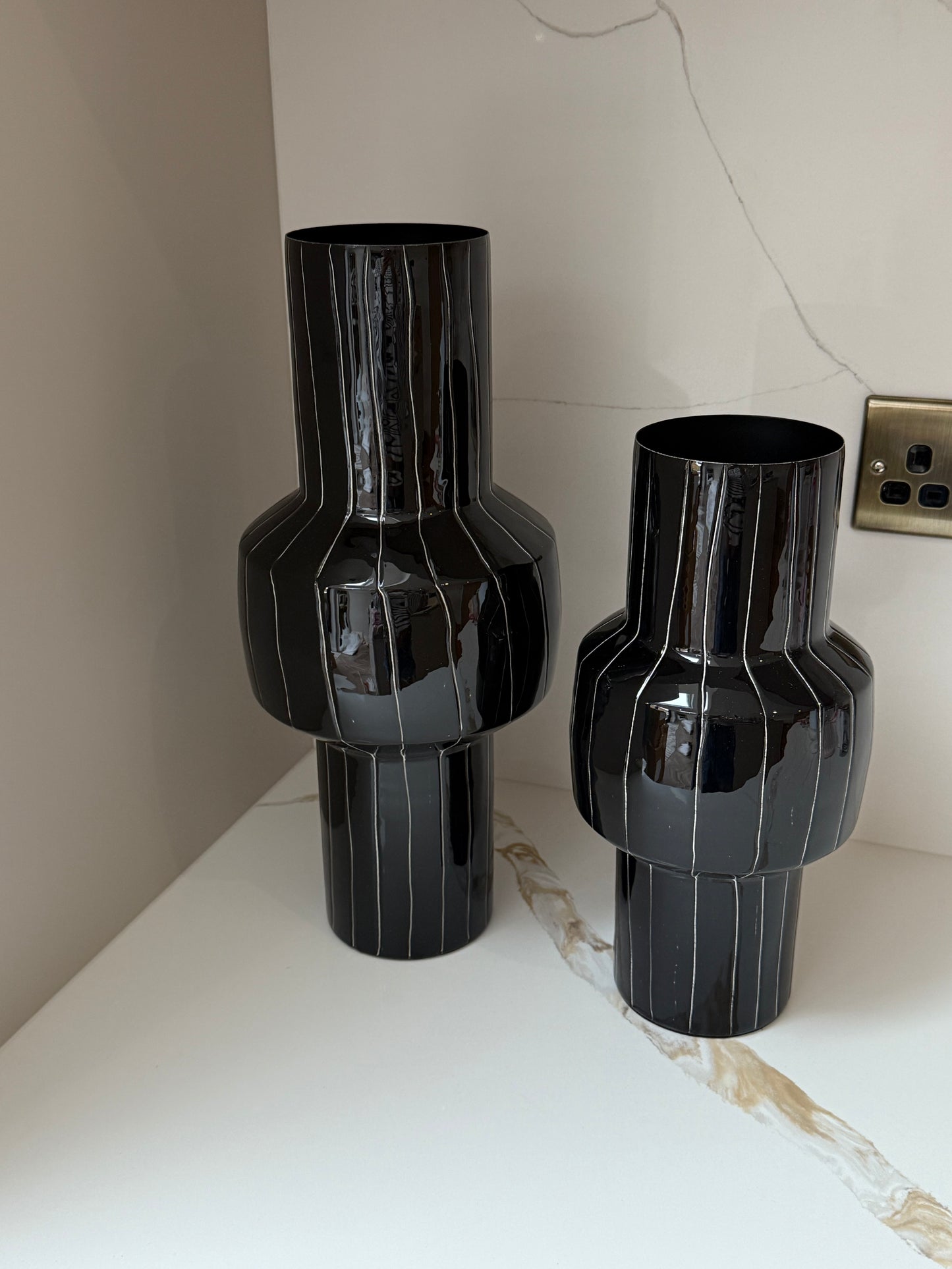 SENUMA Stripy Black & White Vase