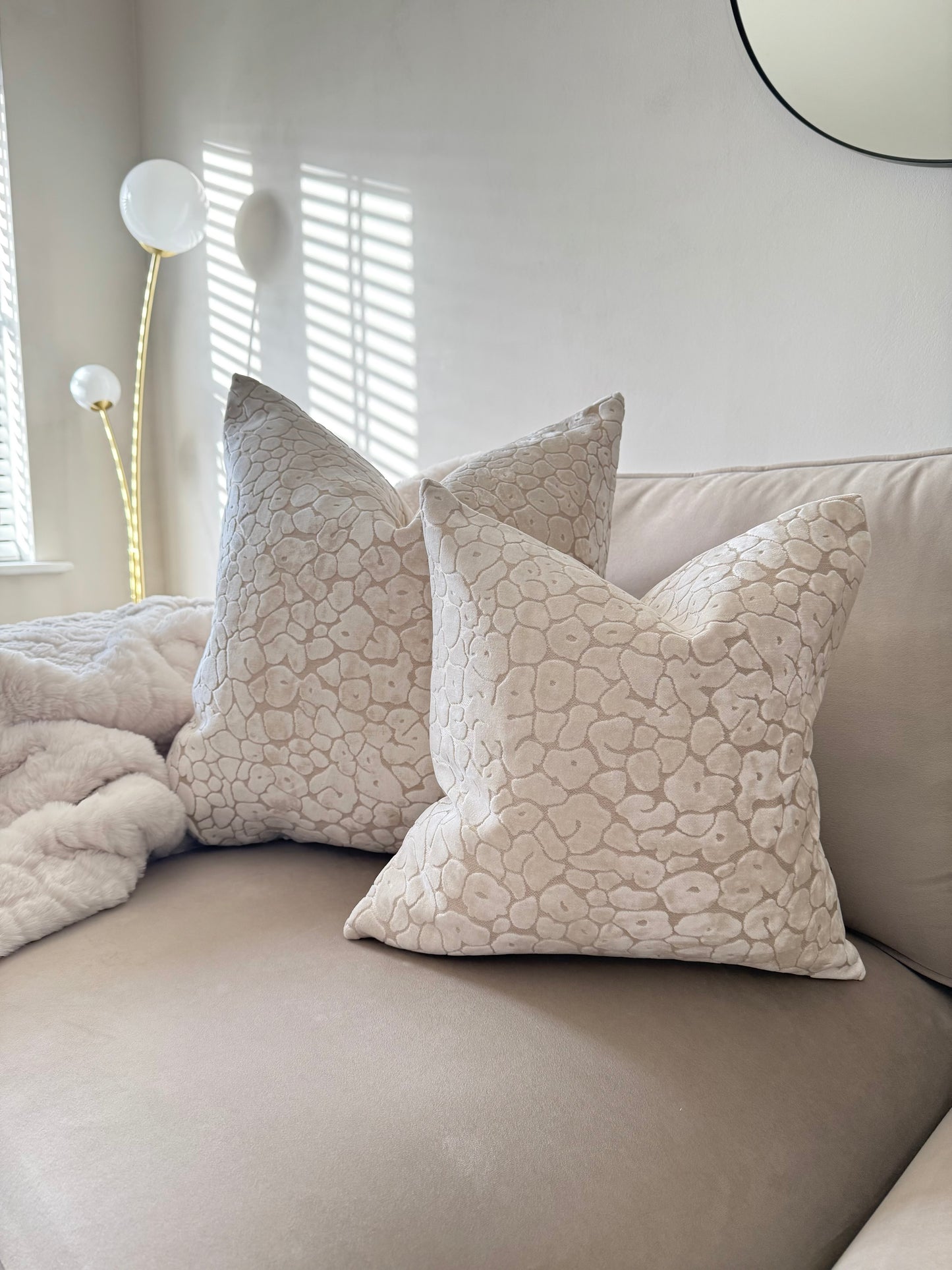 Spot On Ivory Cushion 16”