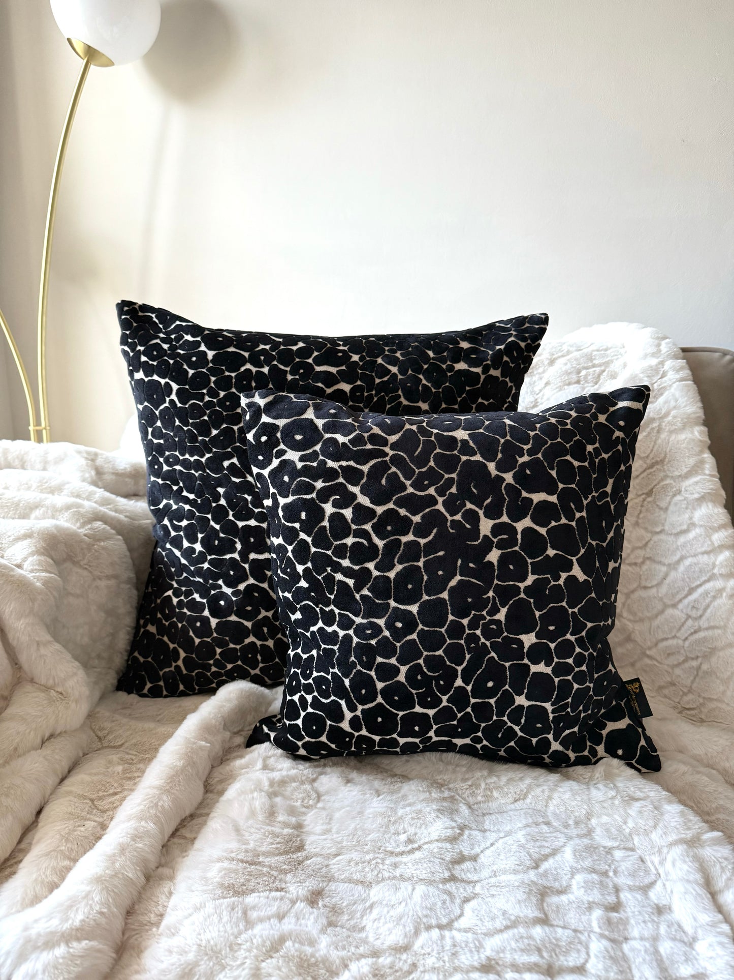 Spot On Black Cushion 16”