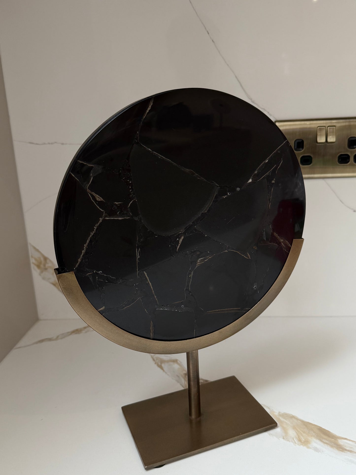 GOUYA Black Agate & Bronze Sculpture