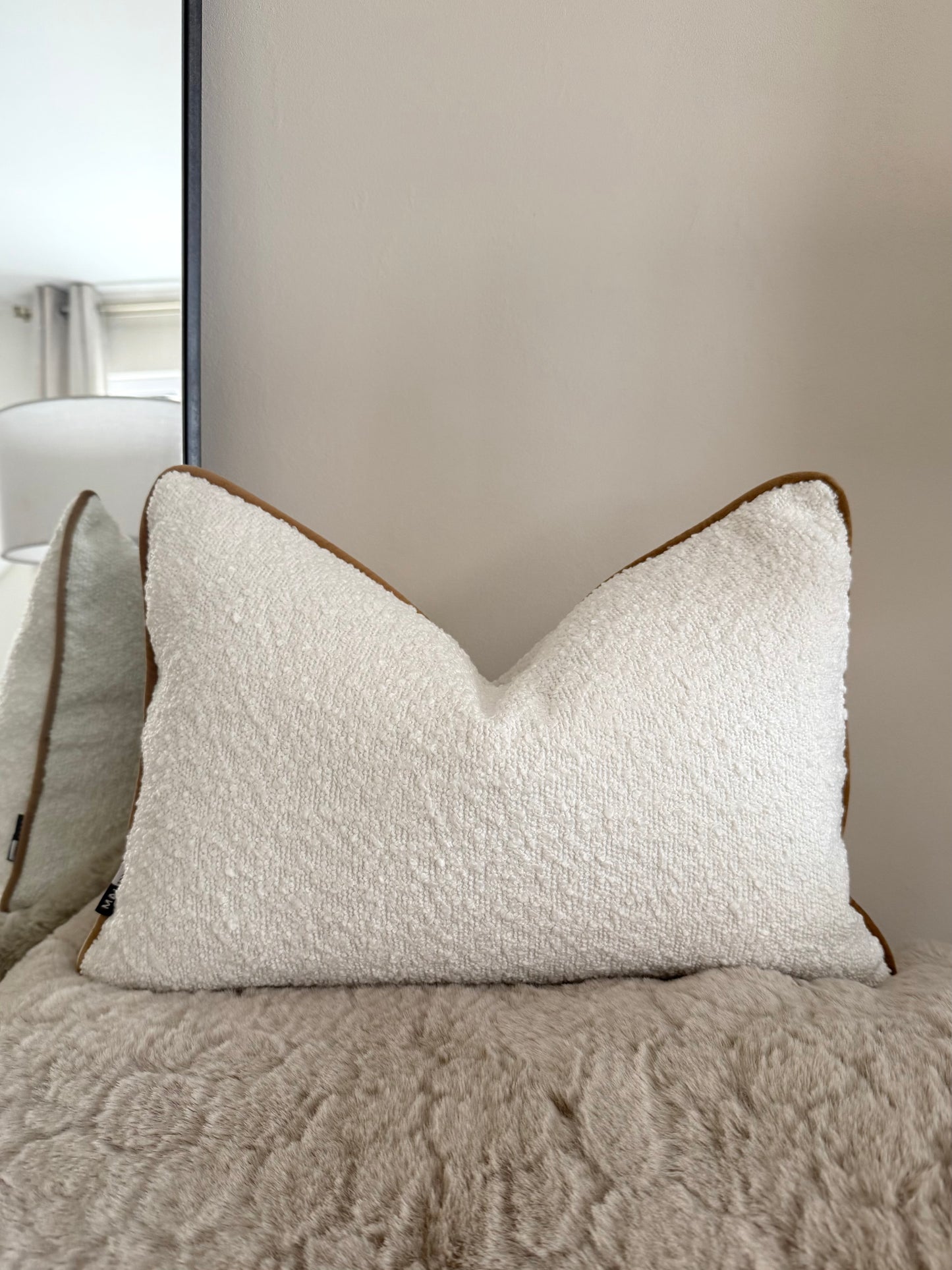 Luca Bouclè Cushion