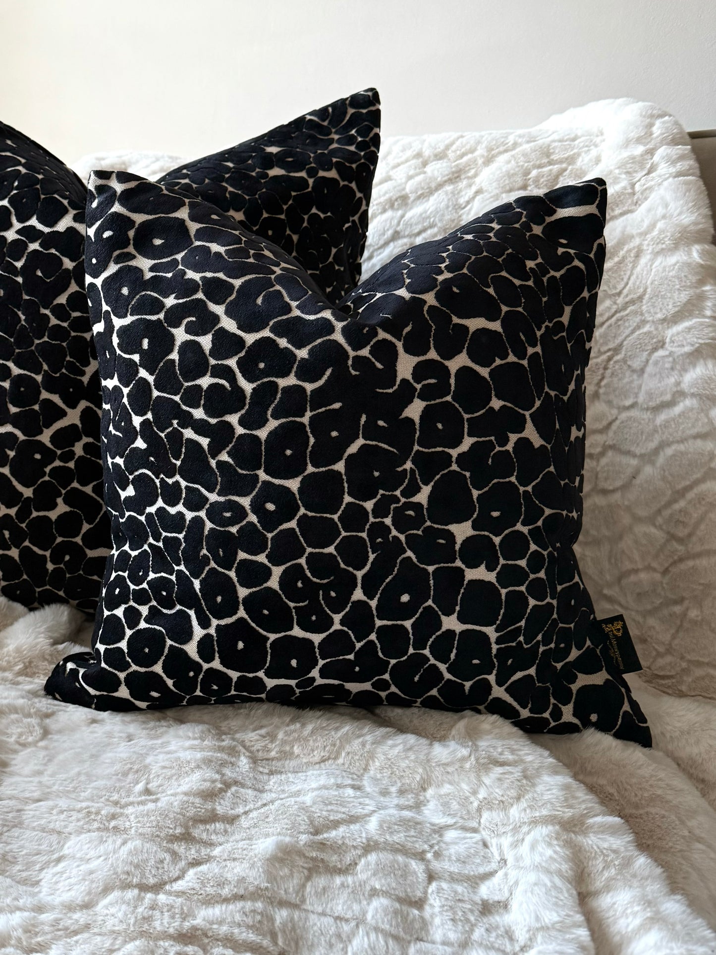 Spot On Black Cushion 16”