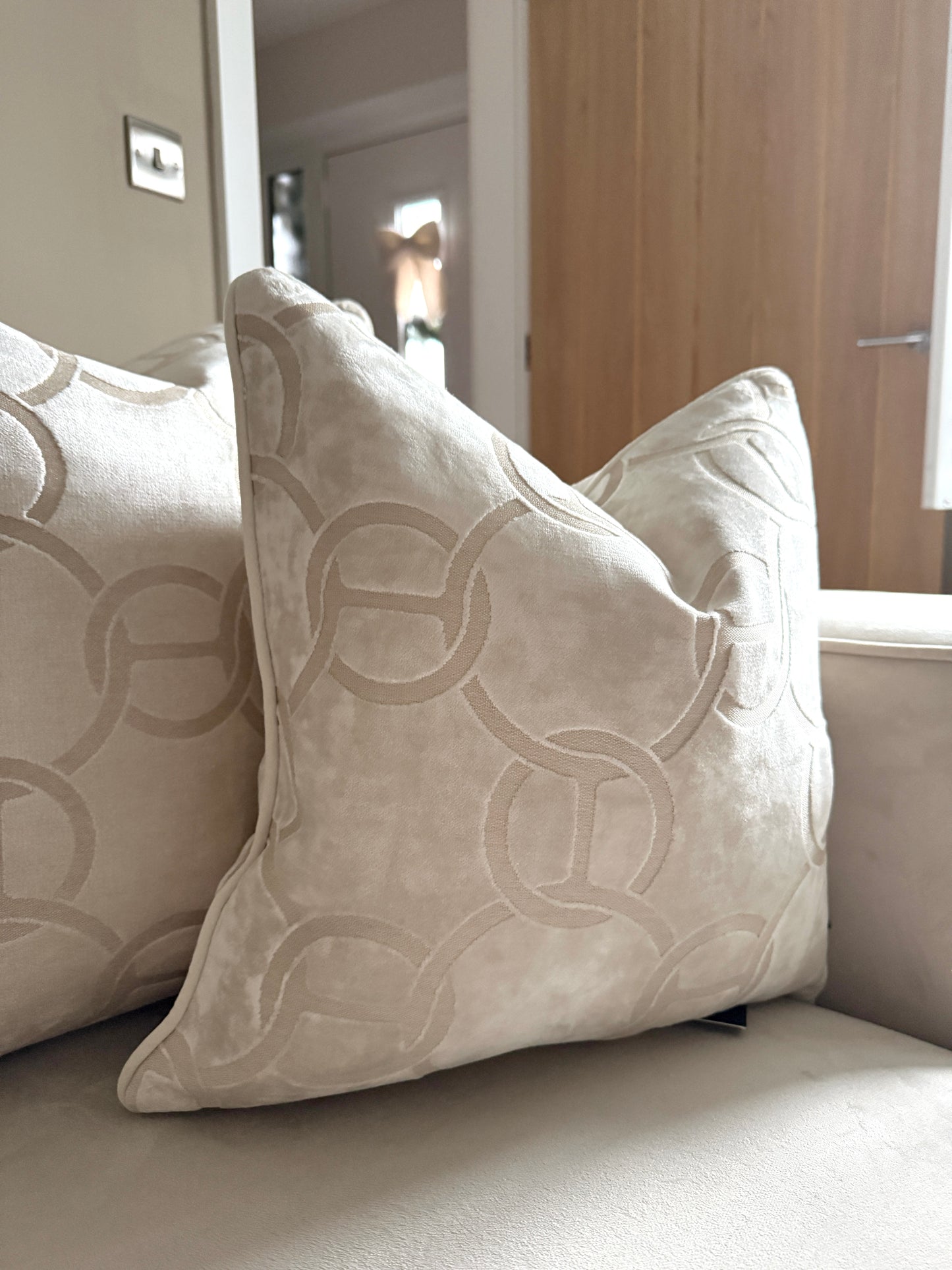 Hook Up Ivory Cushion 16”