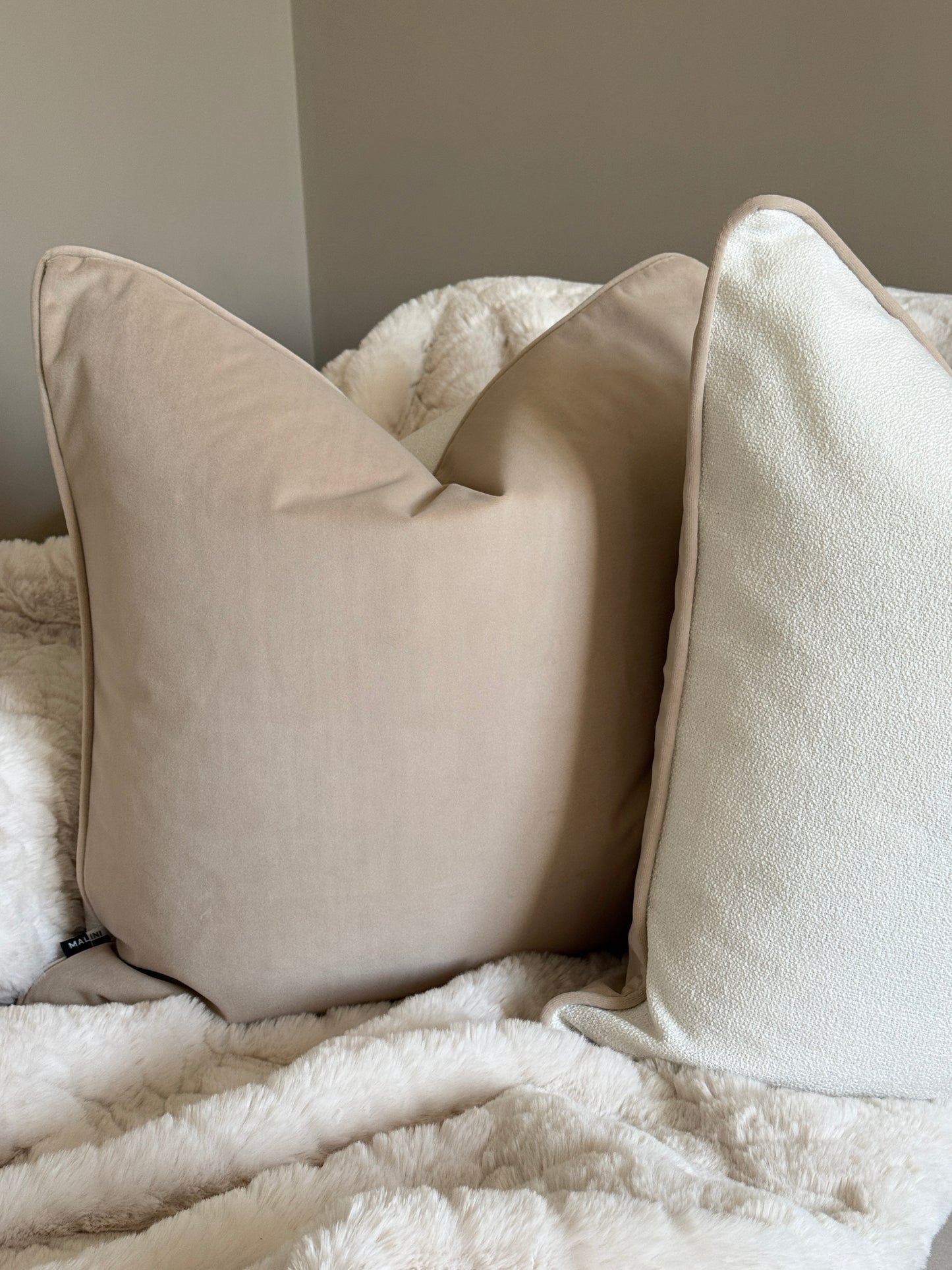 Kivo Large Natural Cushion