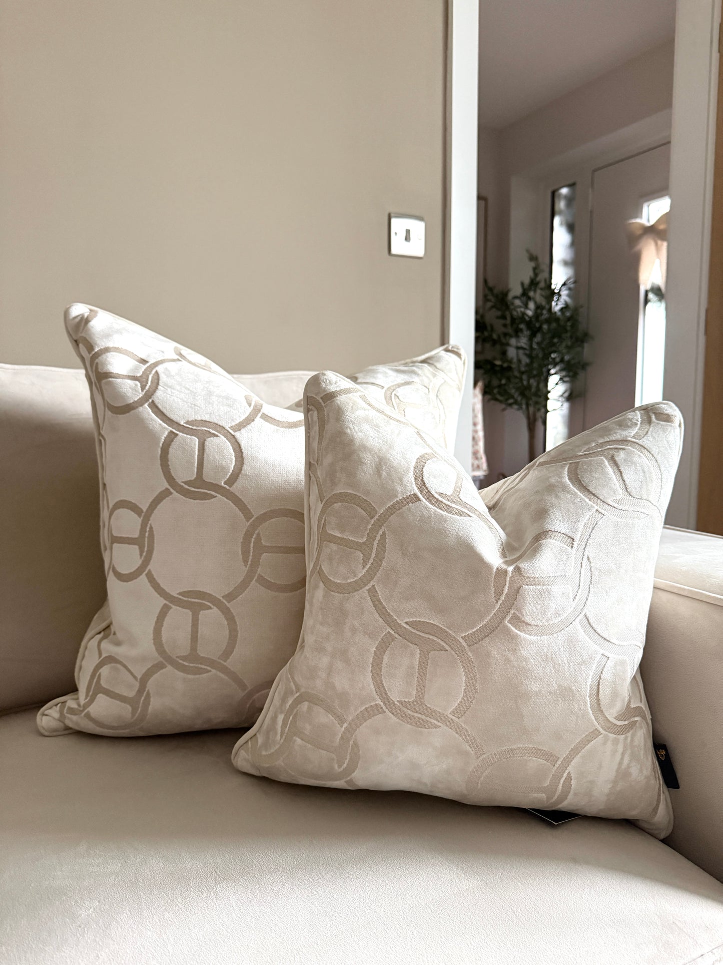 Hook Up Ivory Large Cushion 22”