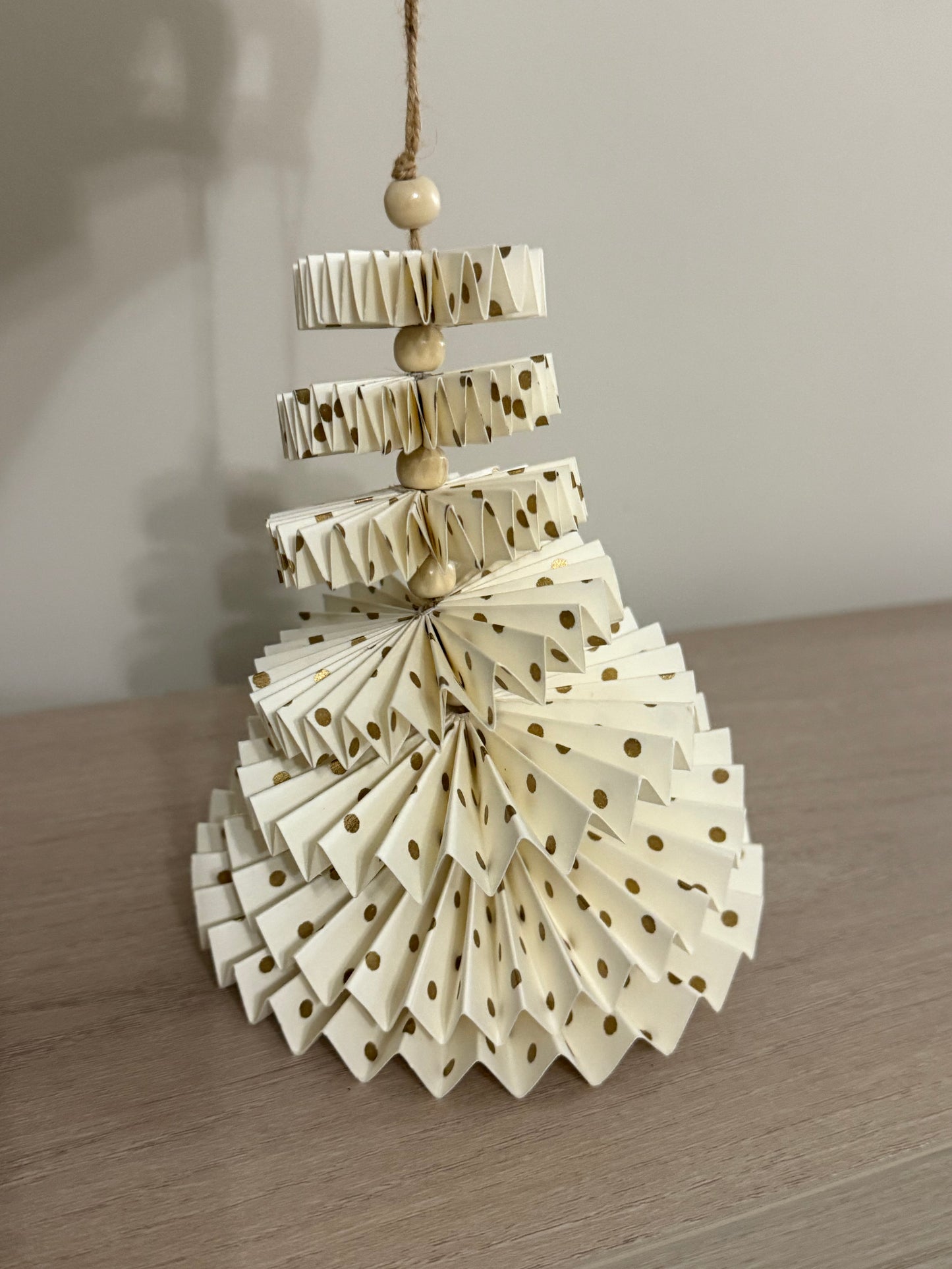 Paper Fan Hanging Tree Ornament White & Gold