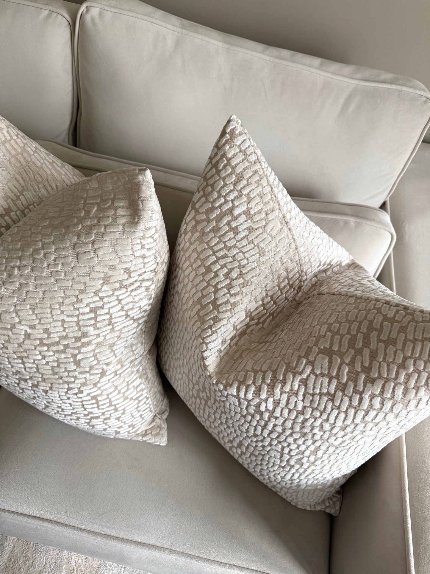 Melody Ivory Large Cushion 22”