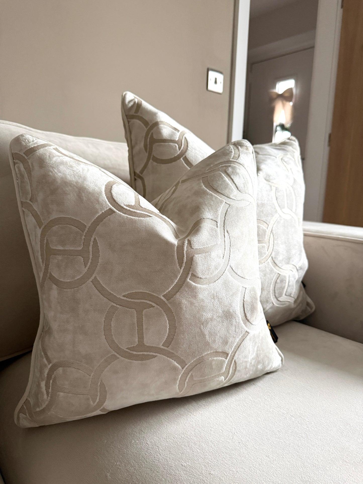 Hook Up Ivory Large Cushion 22”