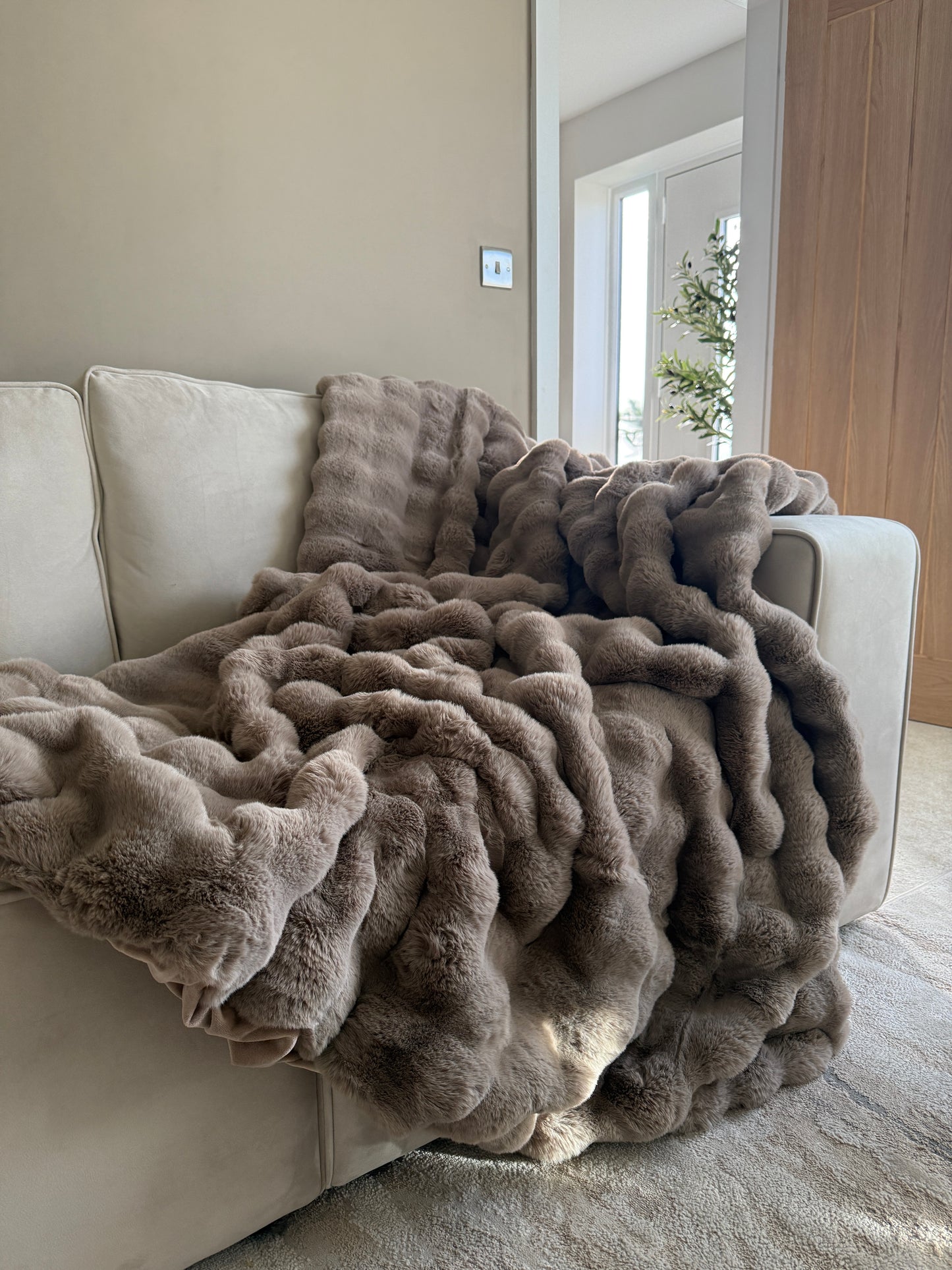 Raffles Taupe Faux Fur Throw