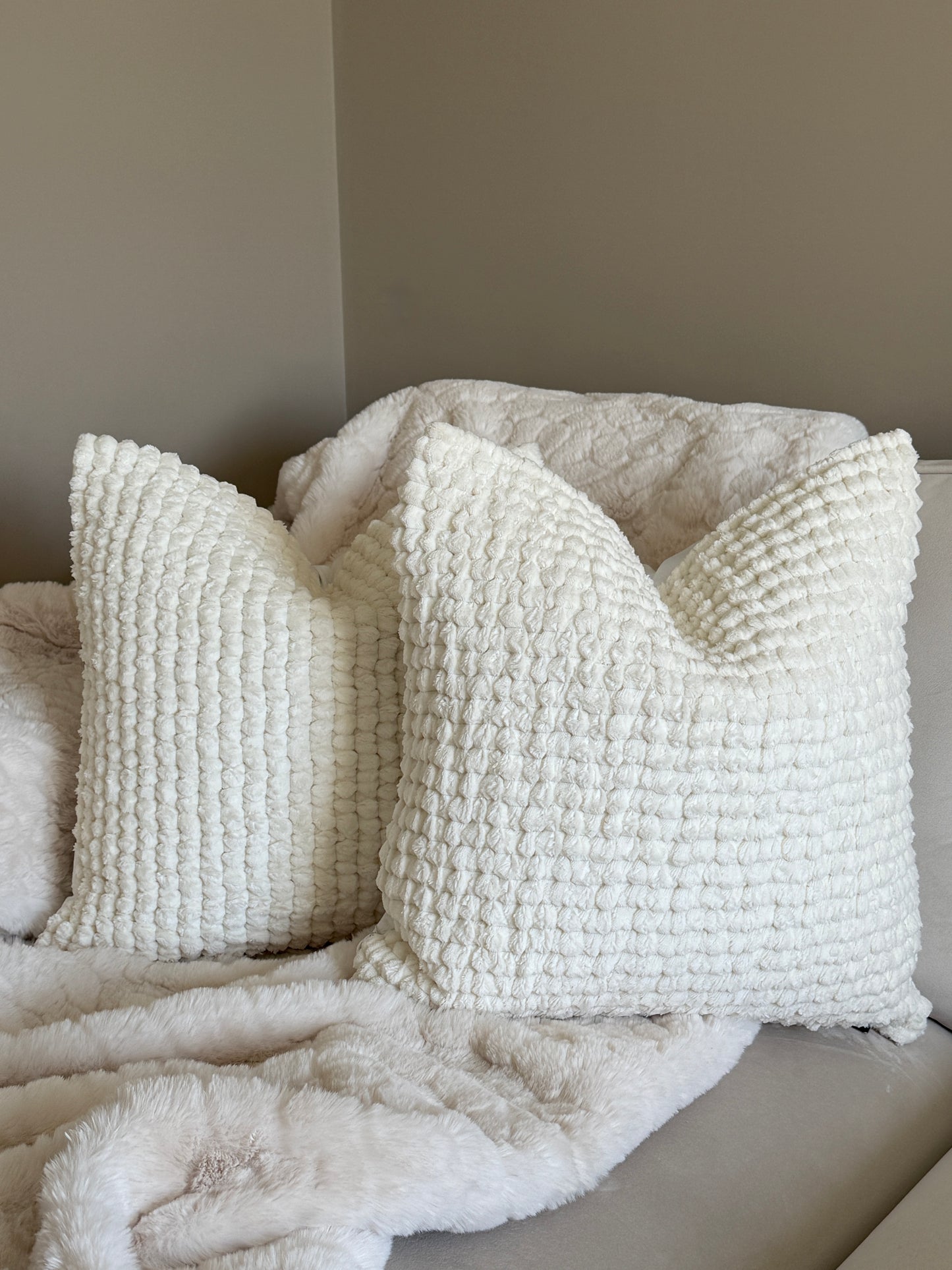 Tuffra Ivory Soft Bobble Cushion