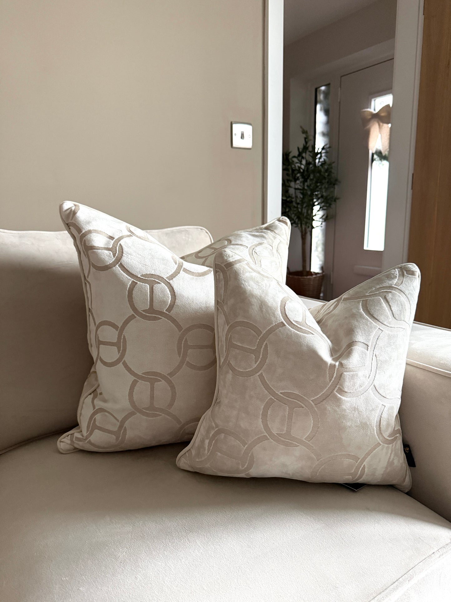 Hook Up Ivory Cushion 16”