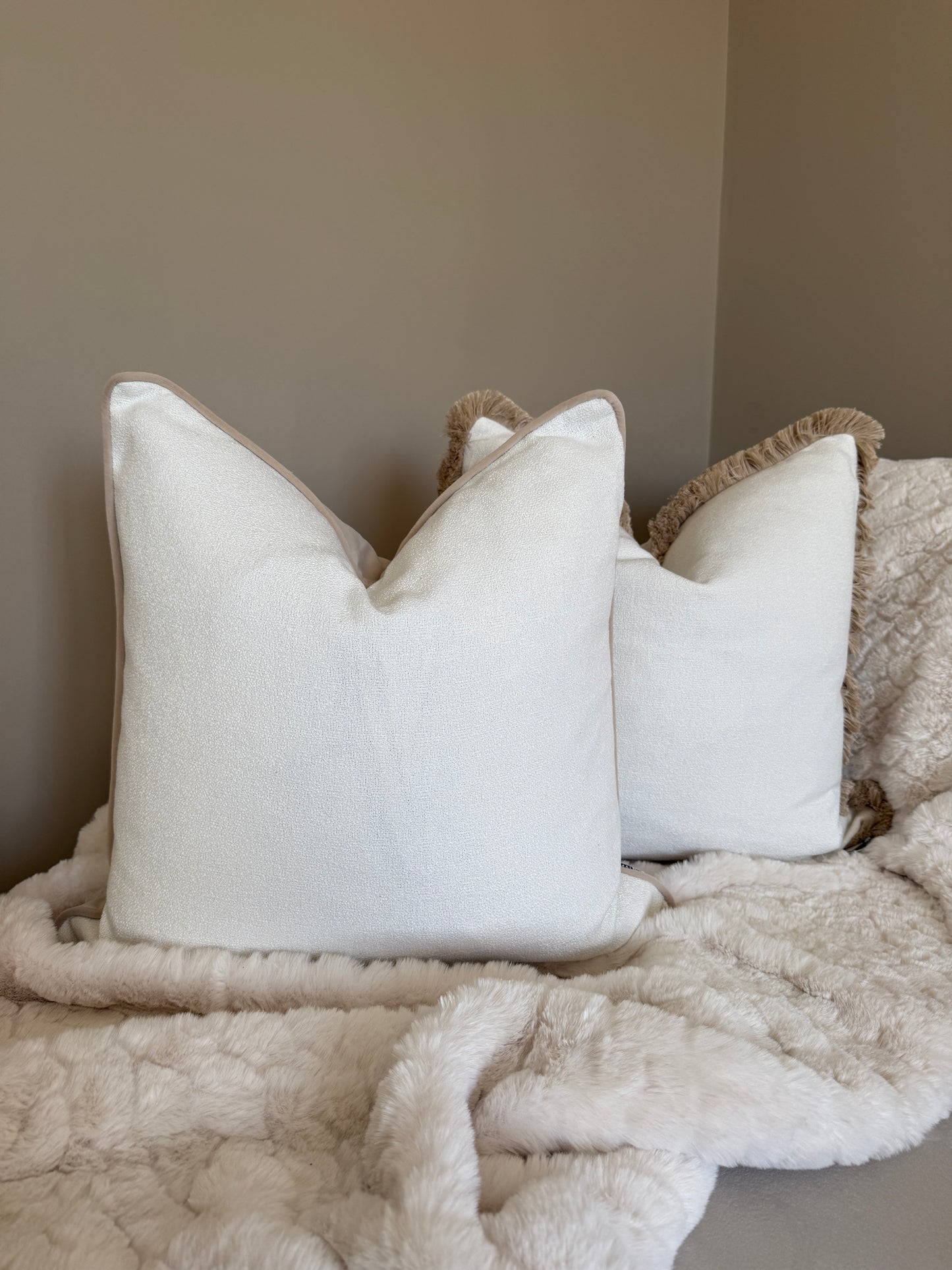 Kivo Large Natural Cushion