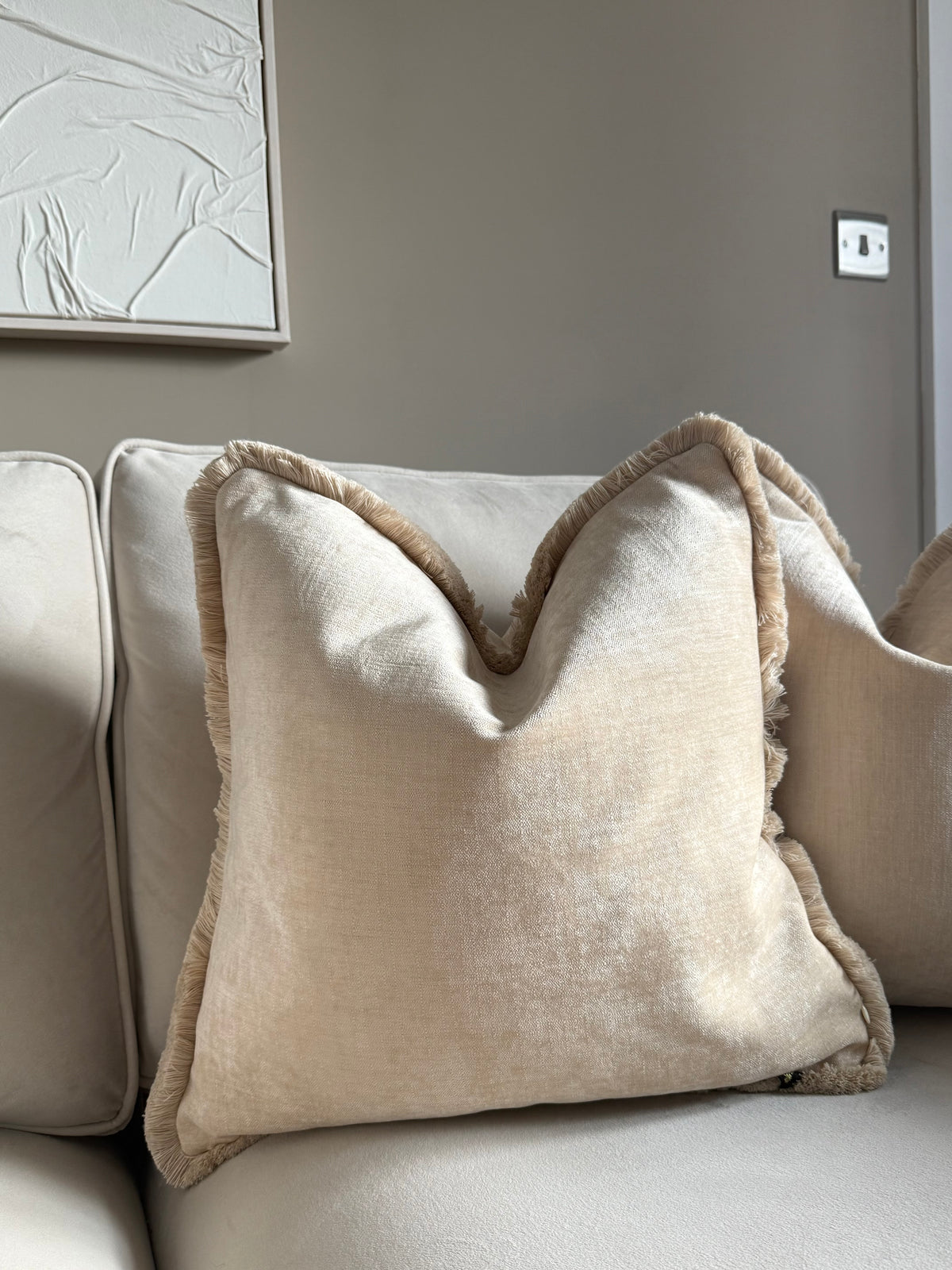 PM Curtain Call Neutral Cushion