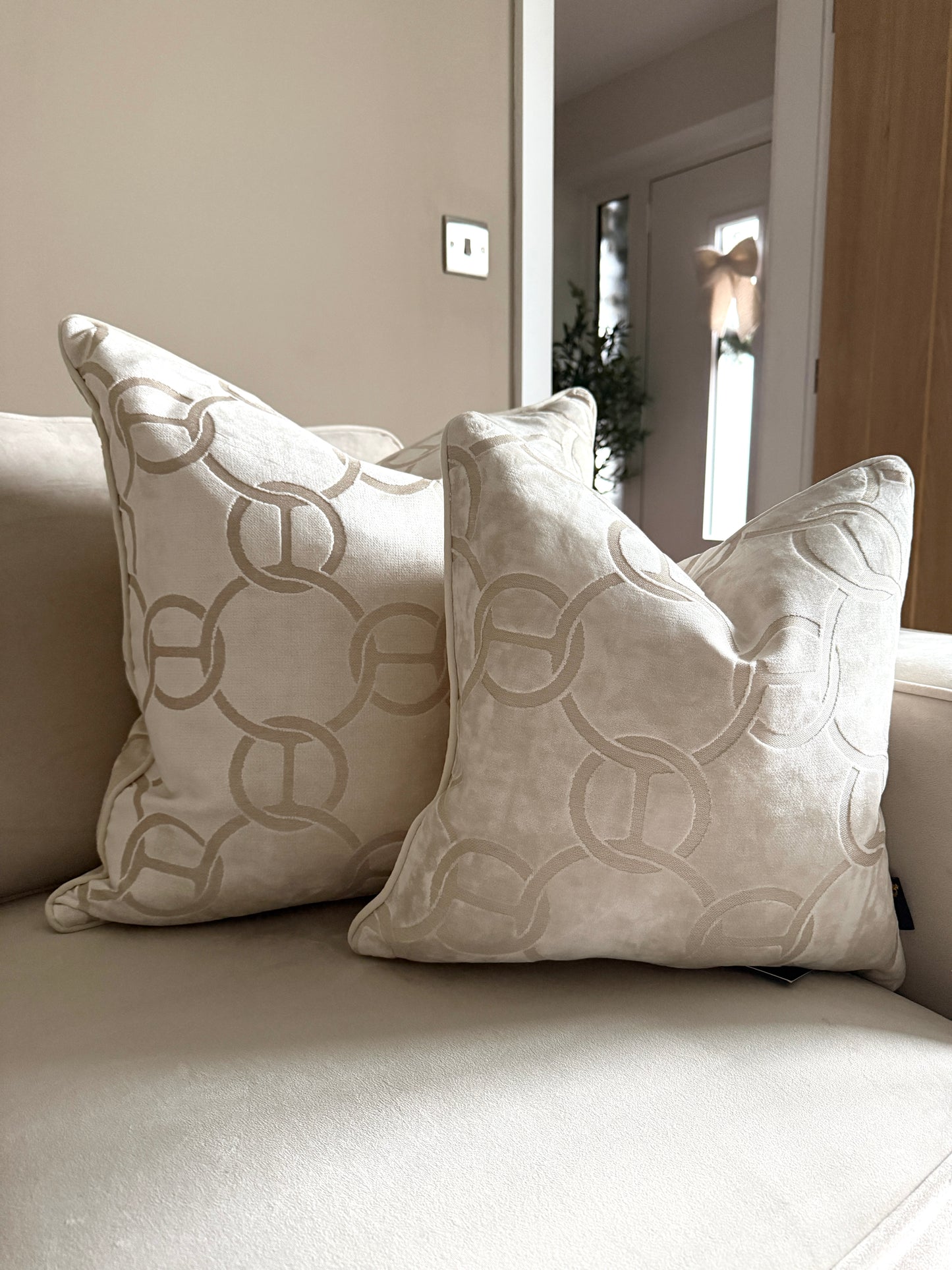 Hook Up Ivory Cushion 16”